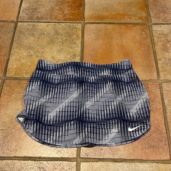Nike Dri Fit Skort medium - Picture 1 of 5